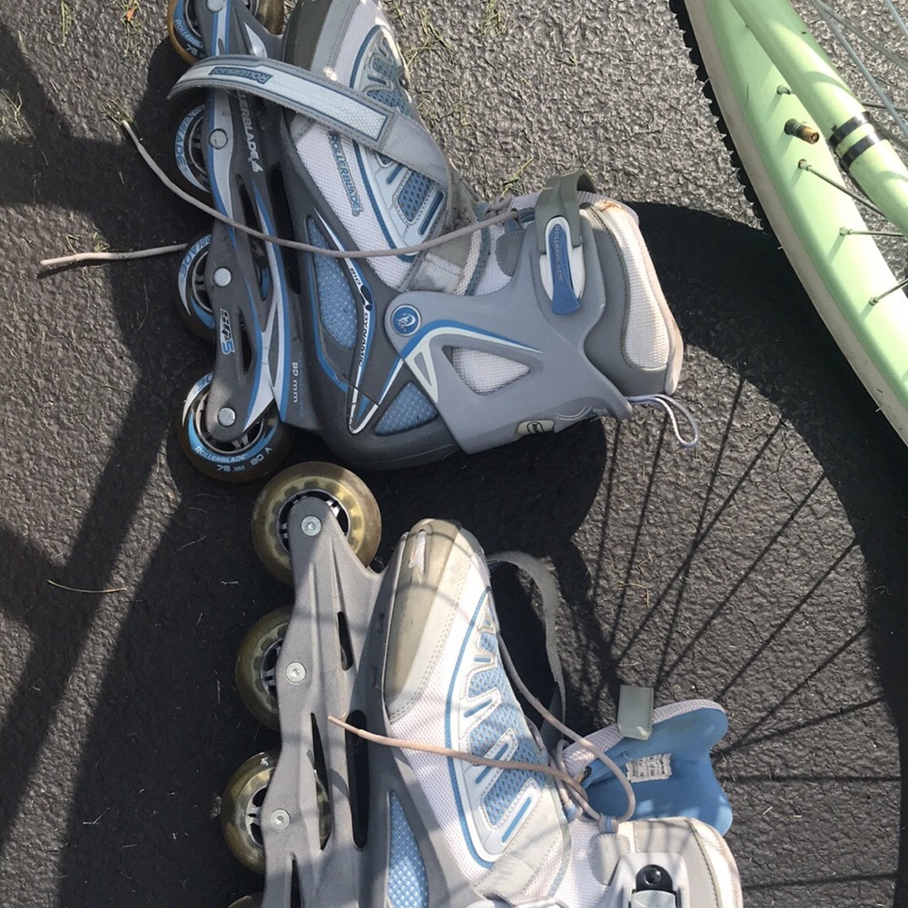 Roller blades women’s 9
